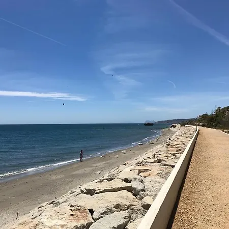 Apartament Magnificent Front Sea Views *
