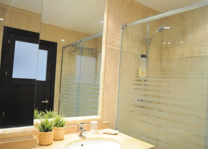 Magnificent Front Sea Views Εστεπόνα