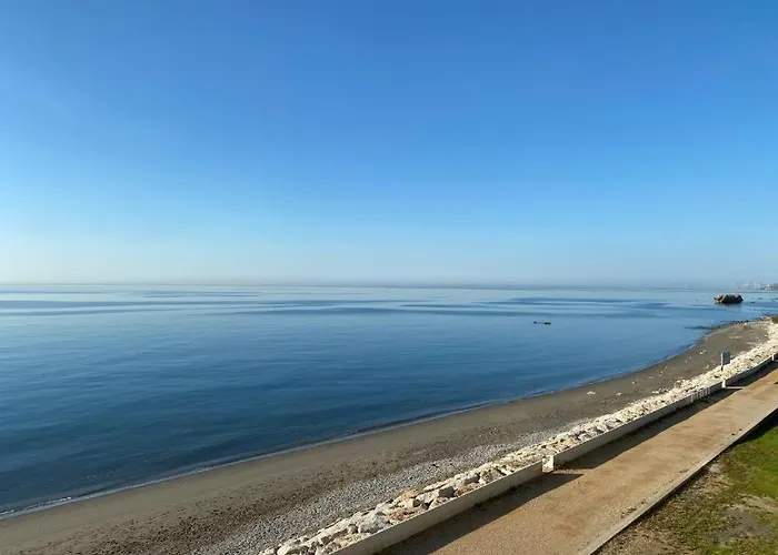 公寓 Magnificent Front Sea Views 埃斯特波纳