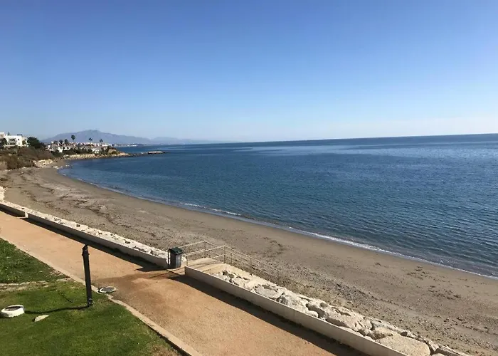 Lejlighed Magnificent Front Sea Views Estepona